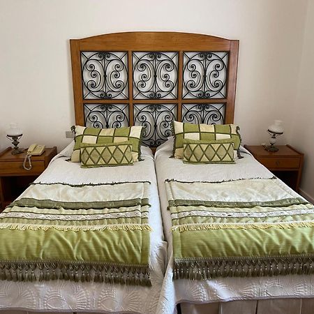 Hotel Casa Somerscales Valparaiso Ruang foto